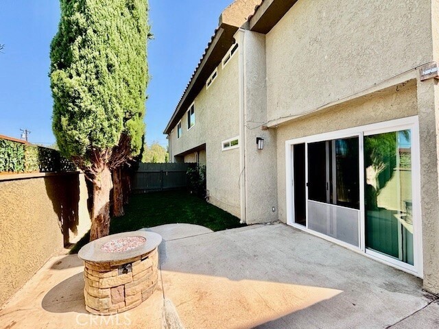 Building Photo - 2558 Orange Ave