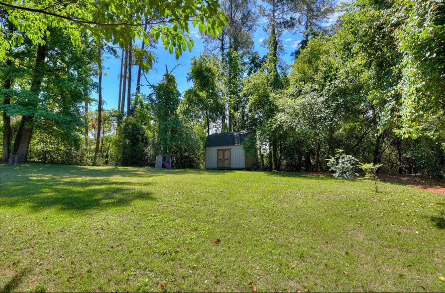 Building Photo - 813 Hammond Dr