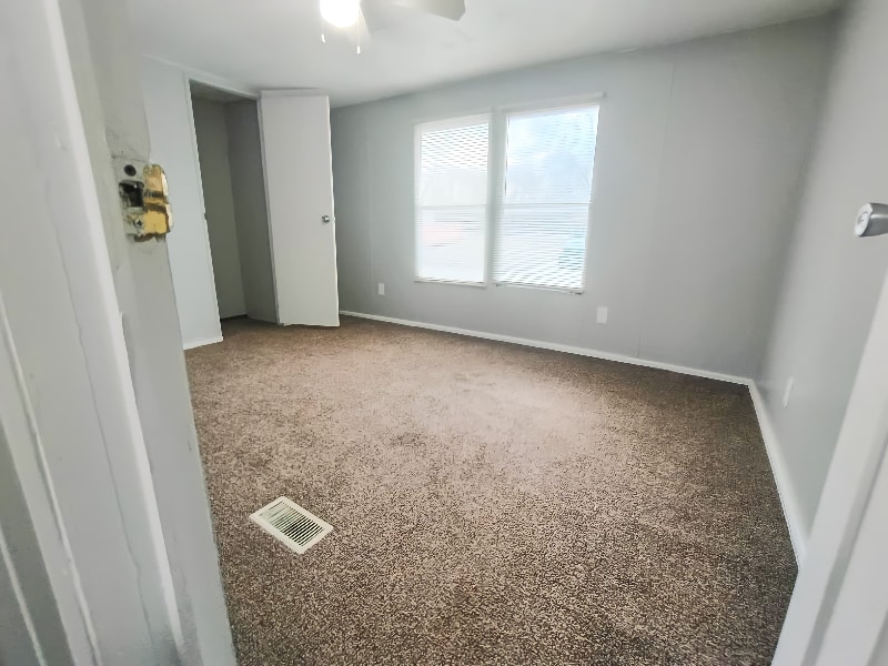 Building Photo - 47 Deerwood Park