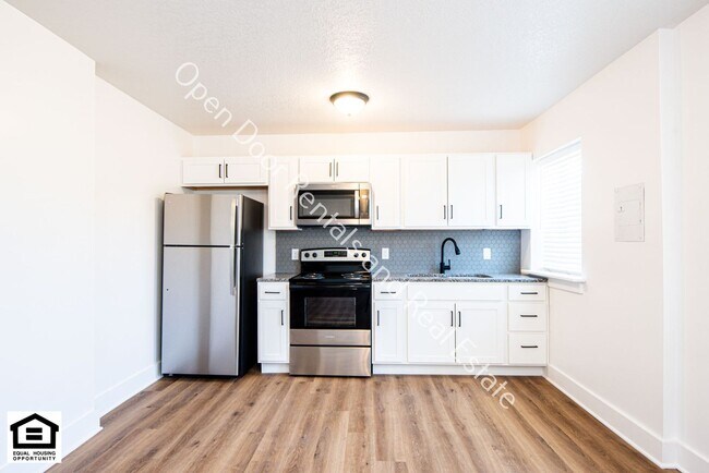 Building Photo - 1823 Griswold Dr