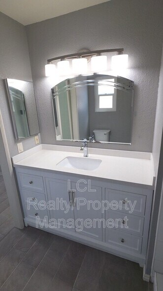 Building Photo - 27586 Calle Ladera