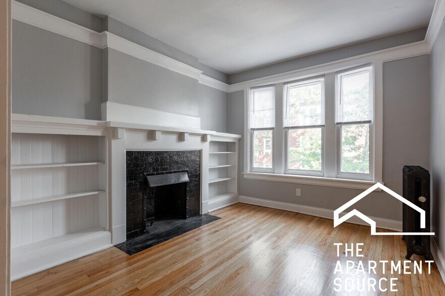 Building Photo - 1251 W Rosemont Ave