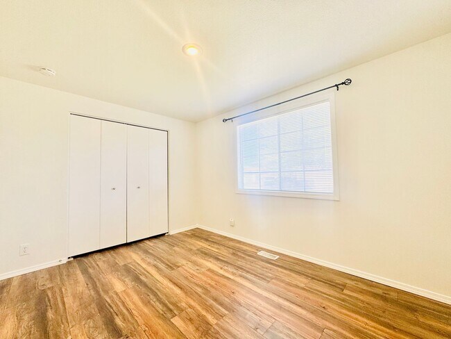Building Photo - Desirable South East Boise Home for Rent -...