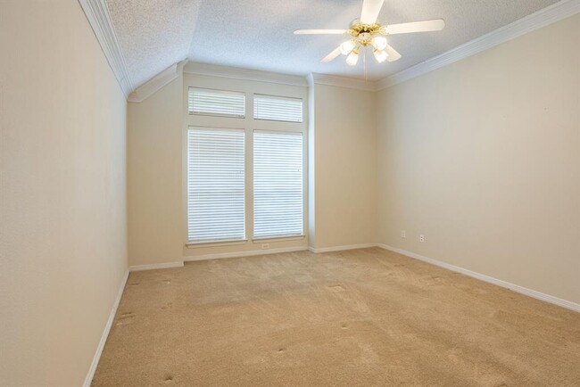 Building Photo - 1304 Pagewynne Dr