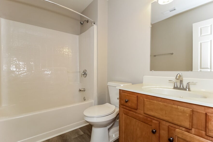 Building Photo - 254 Highland Falls Blvd
