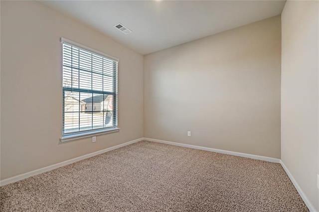Building Photo - 204 Lake Rdg