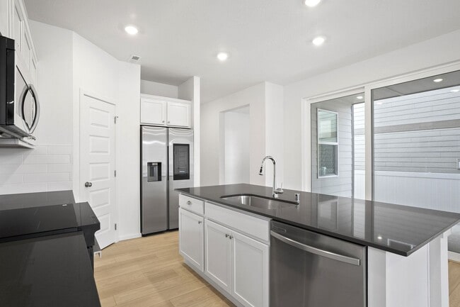 Building Photo - 2783 N Talon Ln