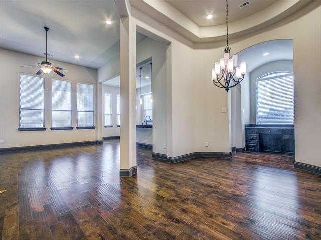 Building Photo - 6201 Savannah Oak Trail