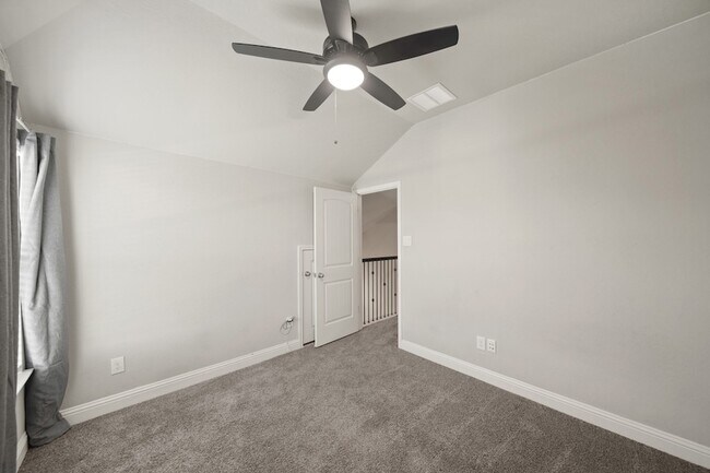 Building Photo - 1735 Harvest Lake Dr