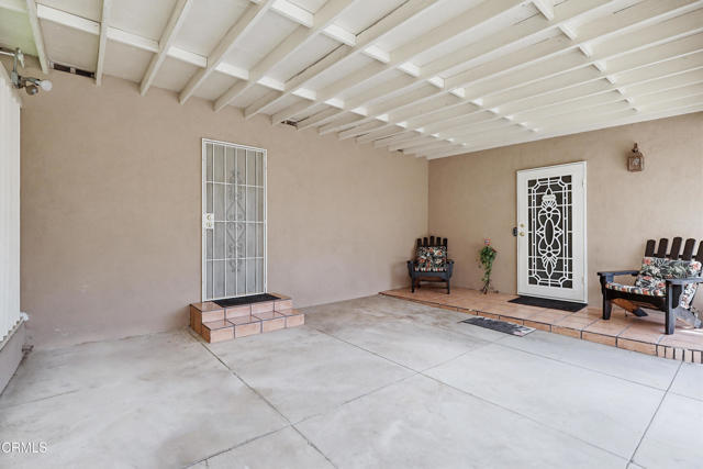 Building Photo - 1608 N Grand Oaks Ave