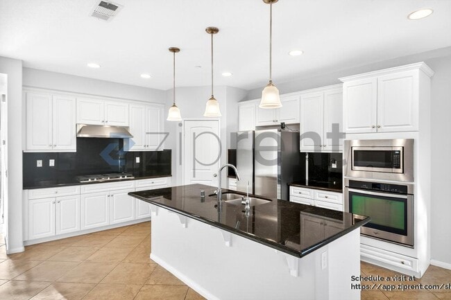 Building Photo - 5746 Brianhead Dr