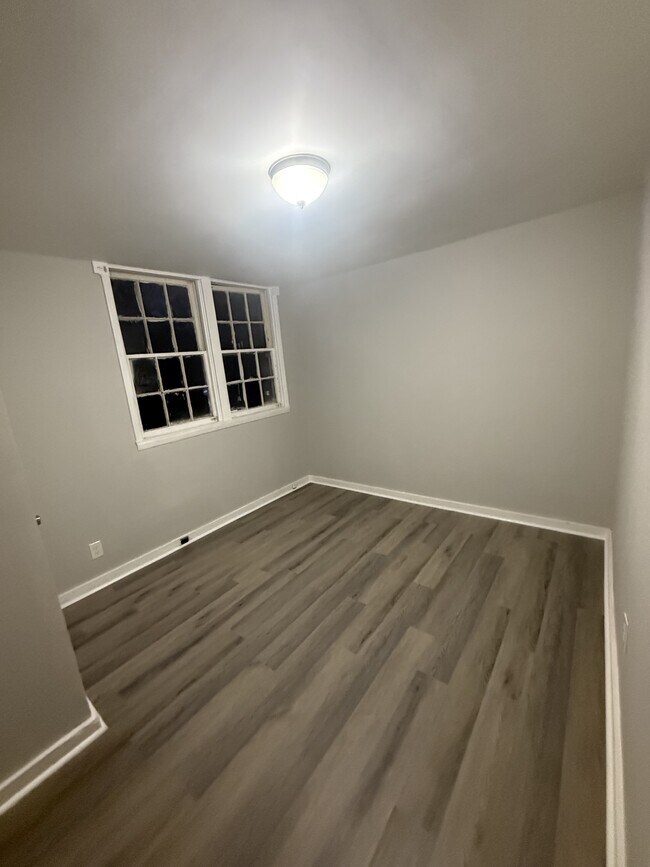 Building Photo - 524 Carmen Pl