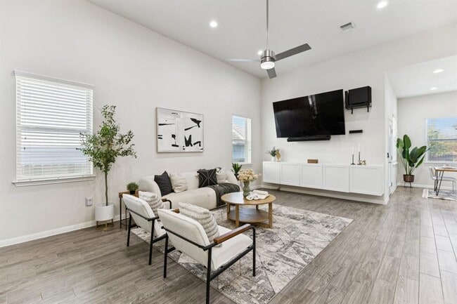 Building Photo - 7808 Glover Dr