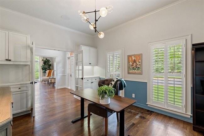 Building Photo - 2922 Thousand Oaks Dr