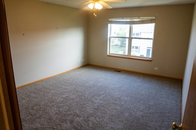 Building Photo - 371 McGrath Dr