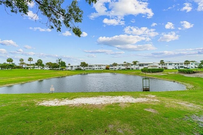 Building Photo - 330 S Golf Blvd
