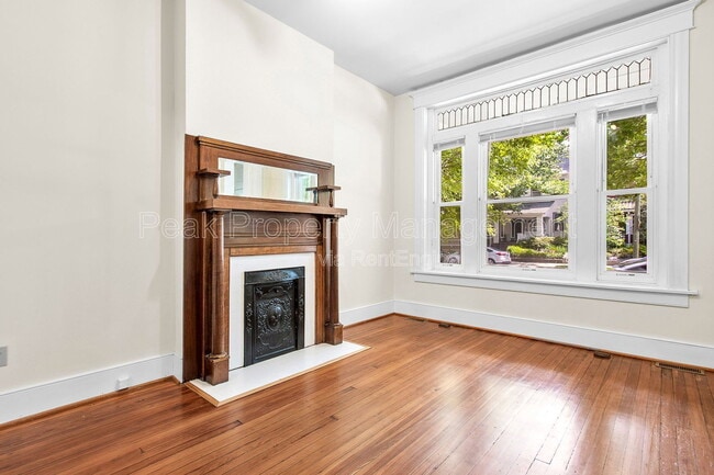 Building Photo - 2314 Floyd Ave