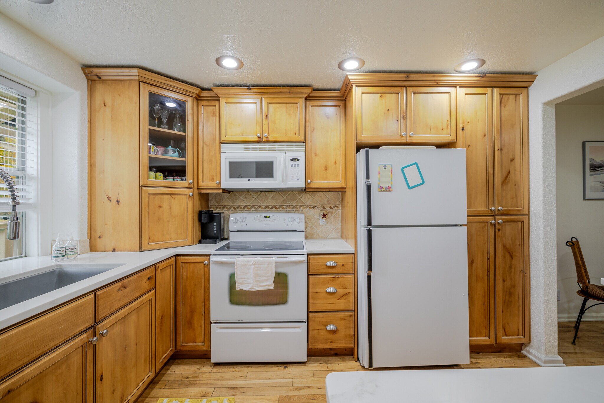 Building Photo - 3124 S Falling Brook Ln