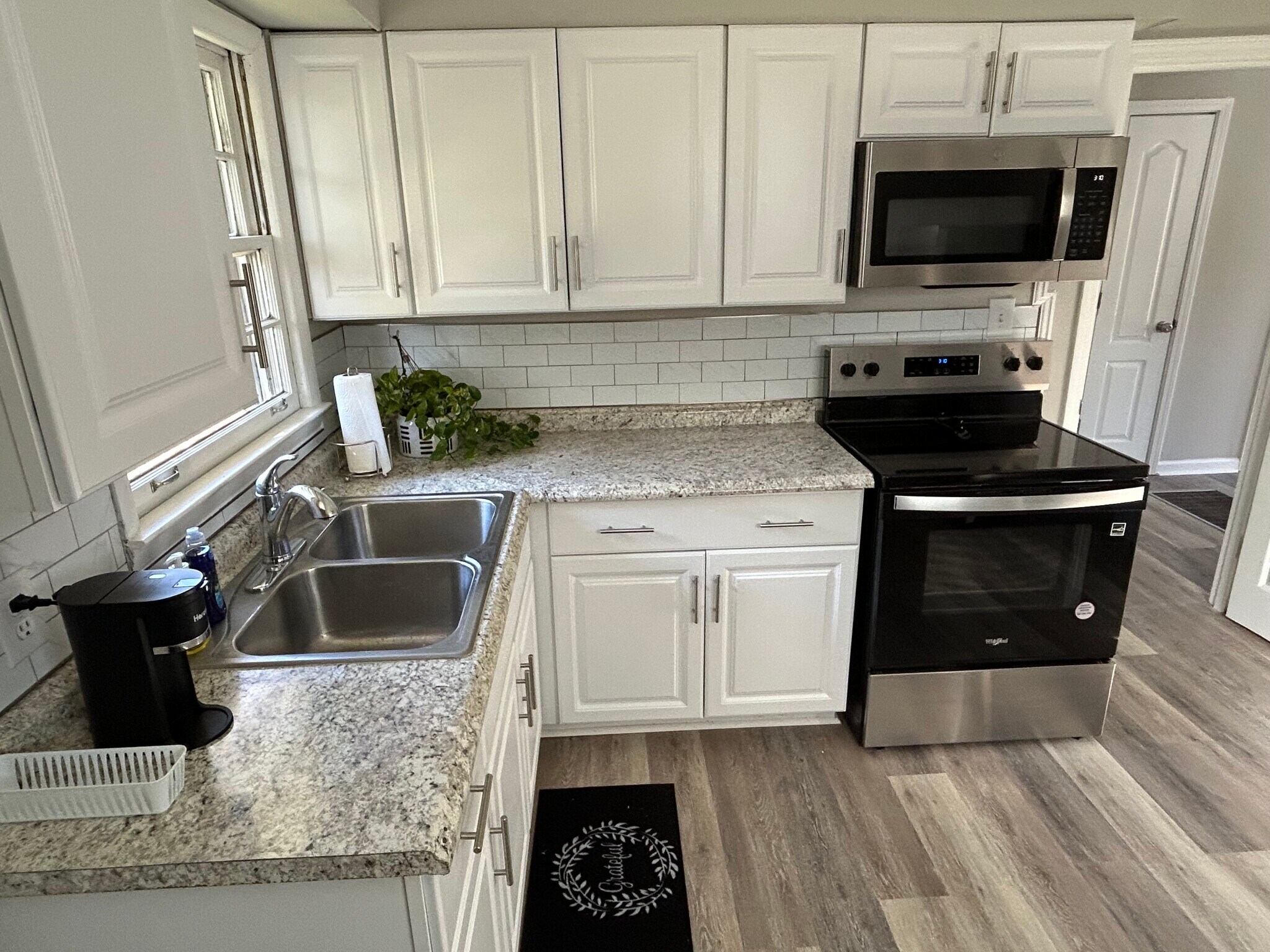 Building Photo - 208 Hay St