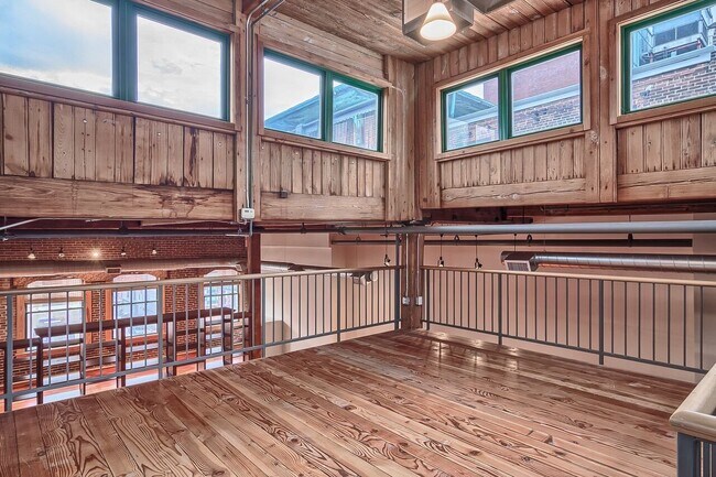 Building Photo - Huge Luxury 2 Story Condo with Private Roo...
