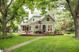 Building Photo - 828 Washington St