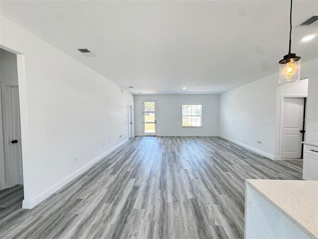 Building Photo - 455 Marion Oaks Dr