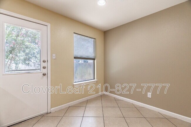 Building Photo - 4011 Bulverde Pkwy