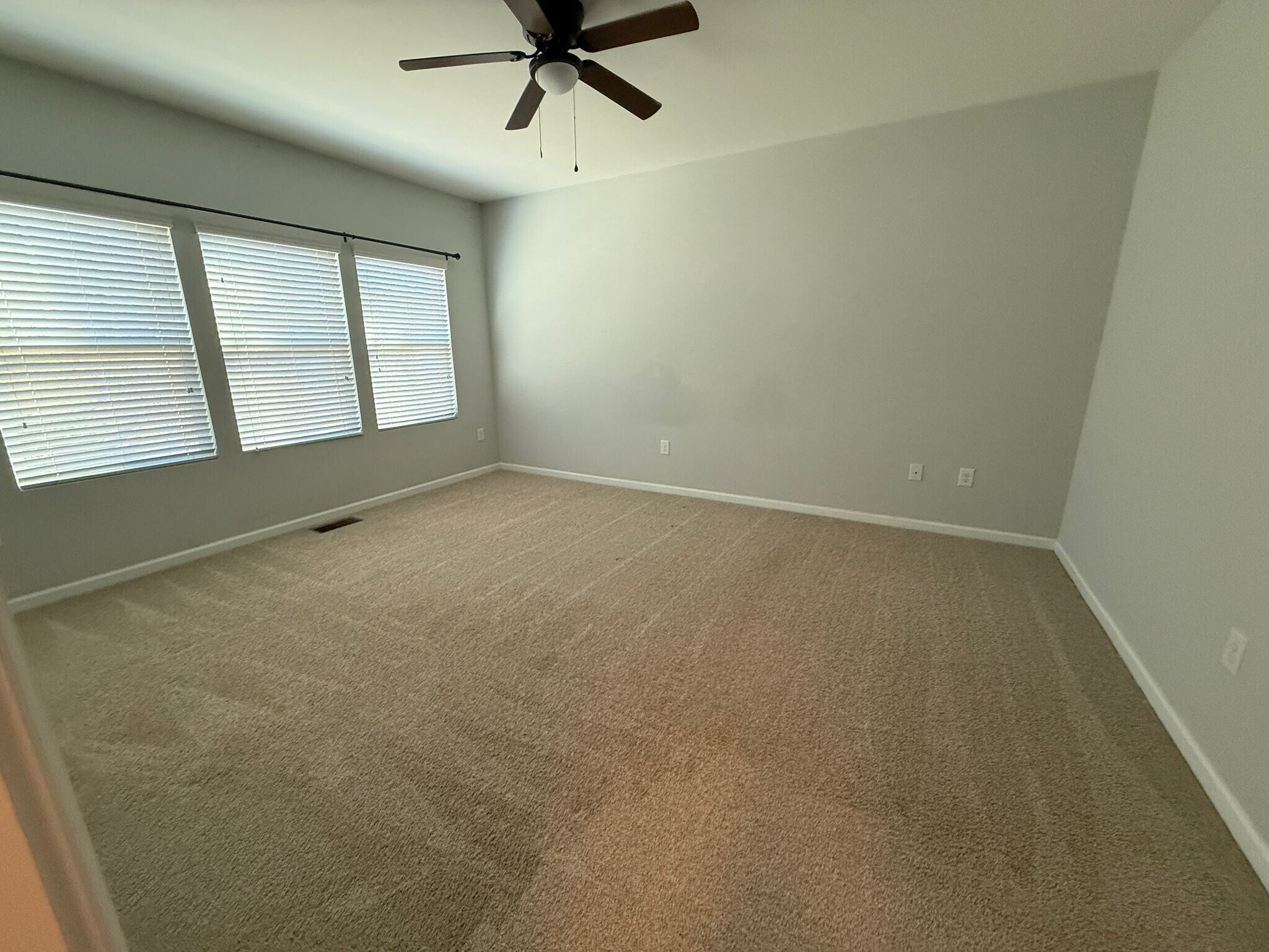 Building Photo - Room in Townhome on Durants Neck Ln