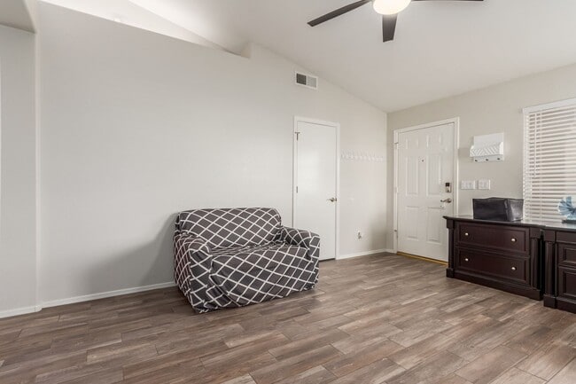 Building Photo - Custominzed home with lots of upgrades and...