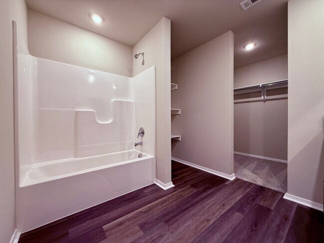 Building Photo - ***2508 E. Jan Street***