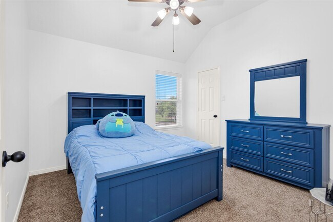 Building Photo - 2944 Auburn Woods Dr