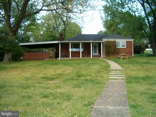 Building Photo - 9611 Potomac Dr