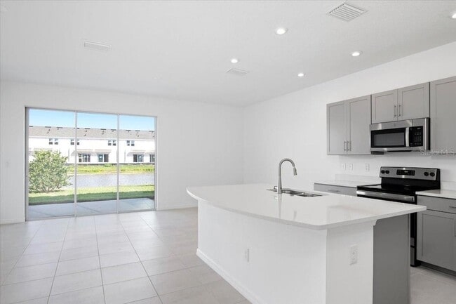 Building Photo - 5756 Haven Ter