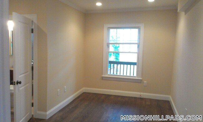 Building Photo - 2971 Washington St