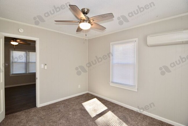 Building Photo - 2 Bedroom House For Lease in South Augusta