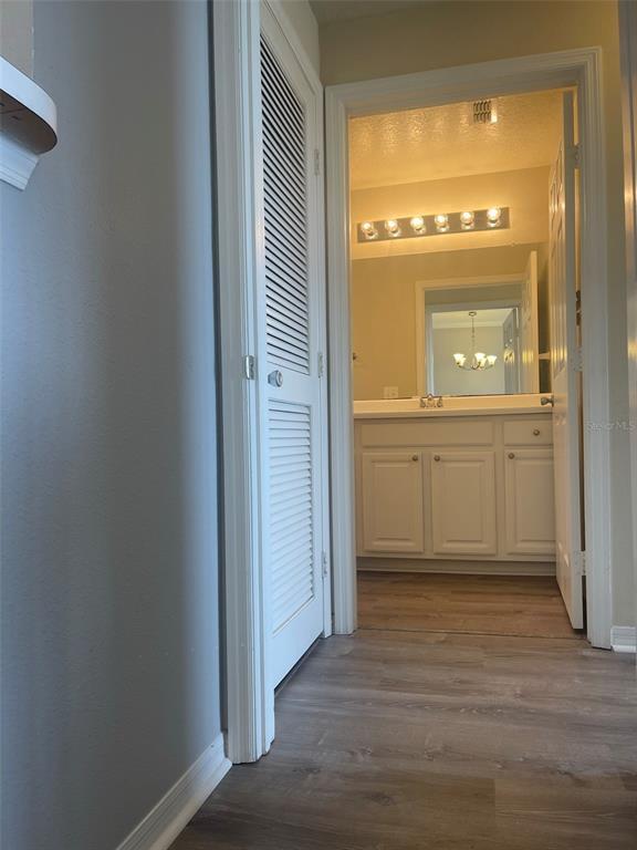 Building Photo - 501 Knights Run Ave