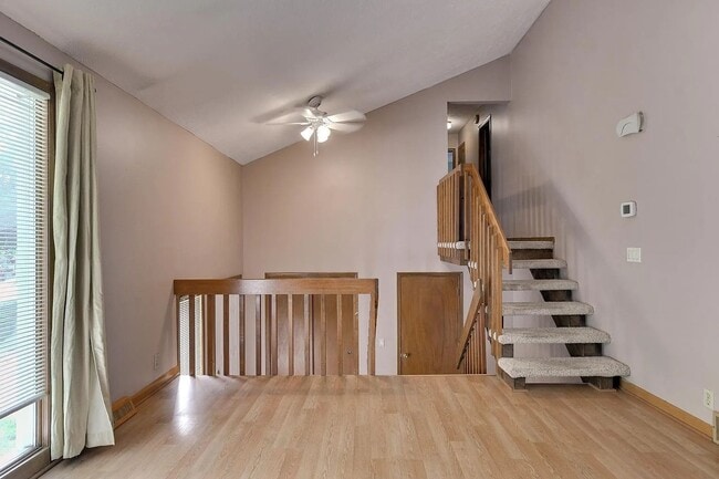 Building Photo - Beautiful Home for Rent in Omaha