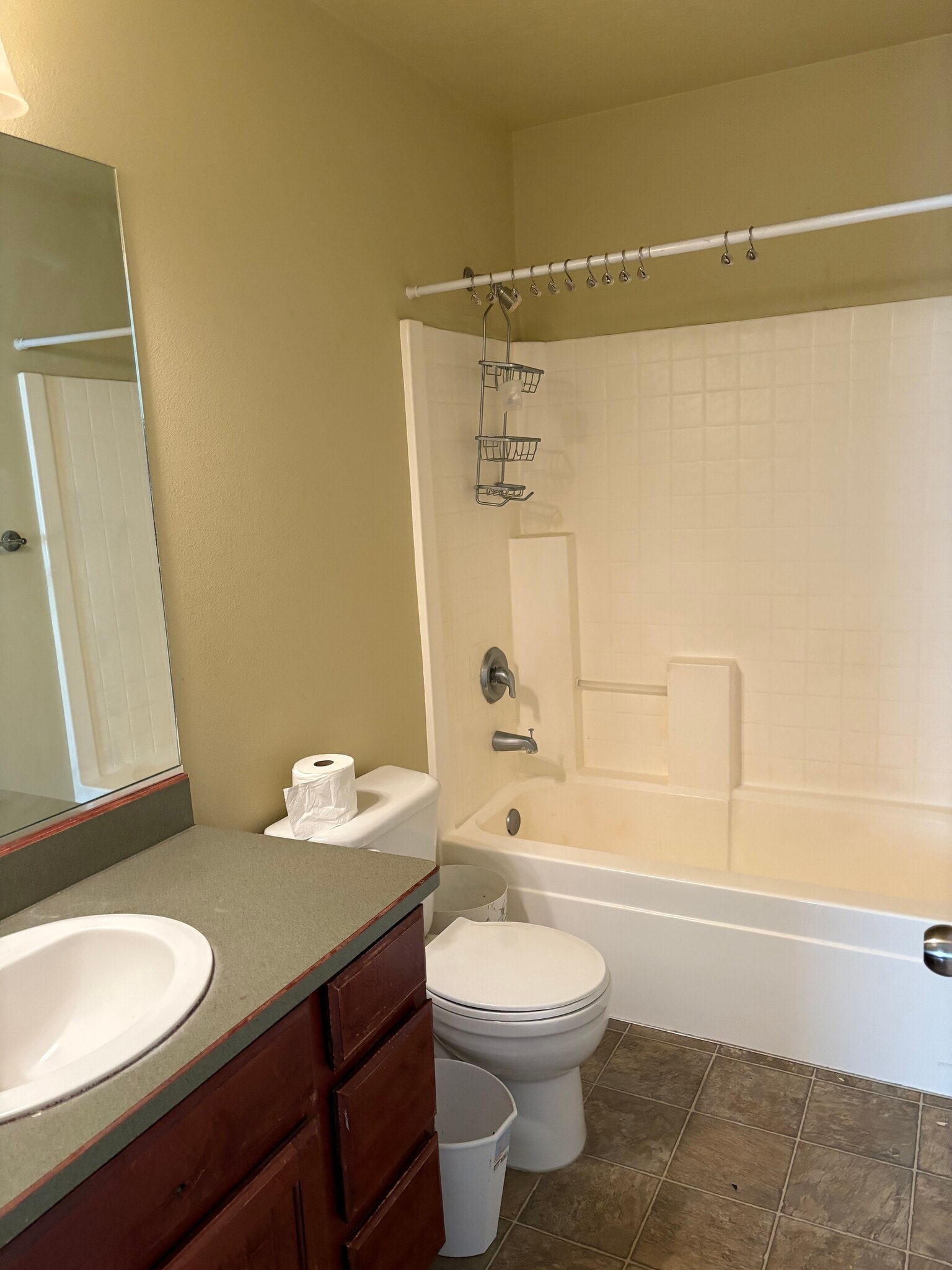 Private bathroom - 1148 Northfield Rd