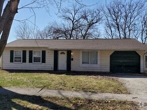 Building Photo - Recently updated 4 bedroom, 1 bath single ...