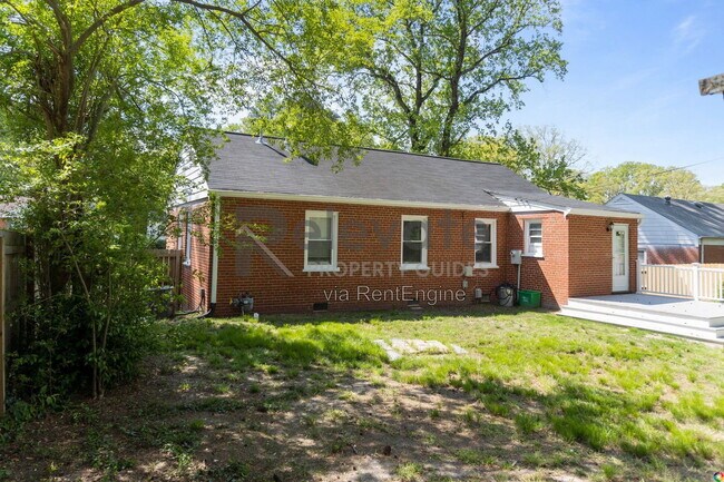 Building Photo - 9020 Weldon Dr