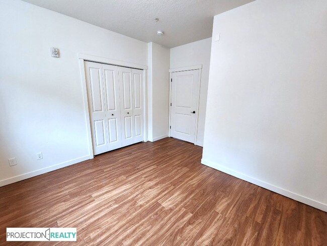 Building Photo - 8061 NE Rockne Way