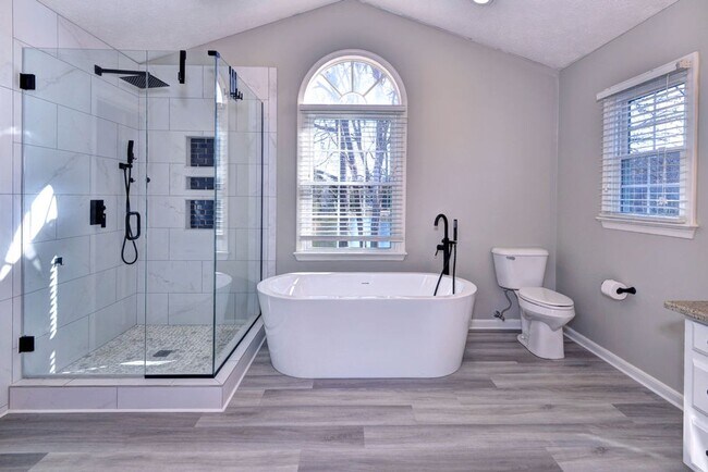 Building Photo - Lovely Home in Seaford