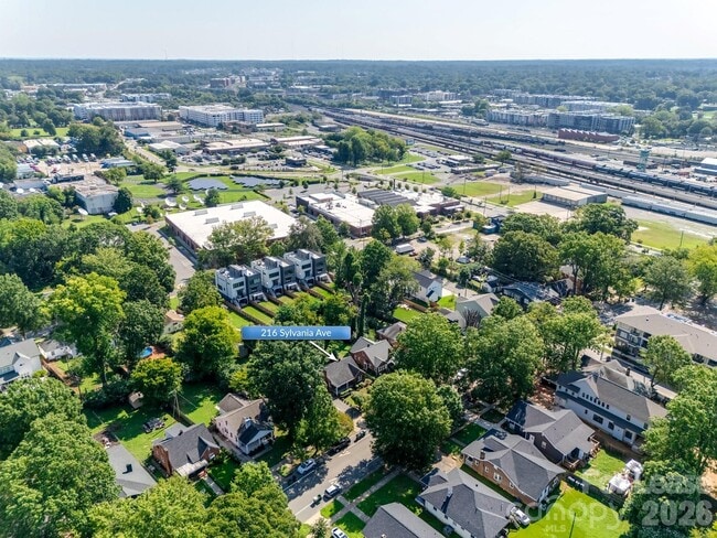 Building Photo - 216 Sylvania Ave