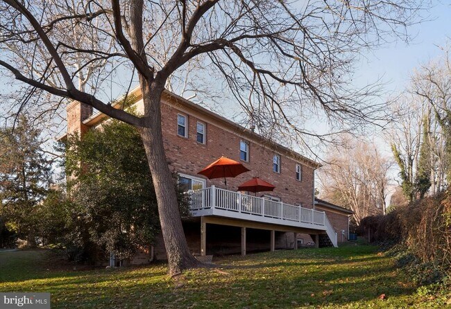 Building Photo - 1905 47th St NW