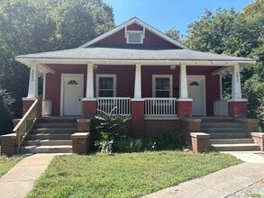 Building Photo - Affordable and Adorable Duplex in Enderly ...