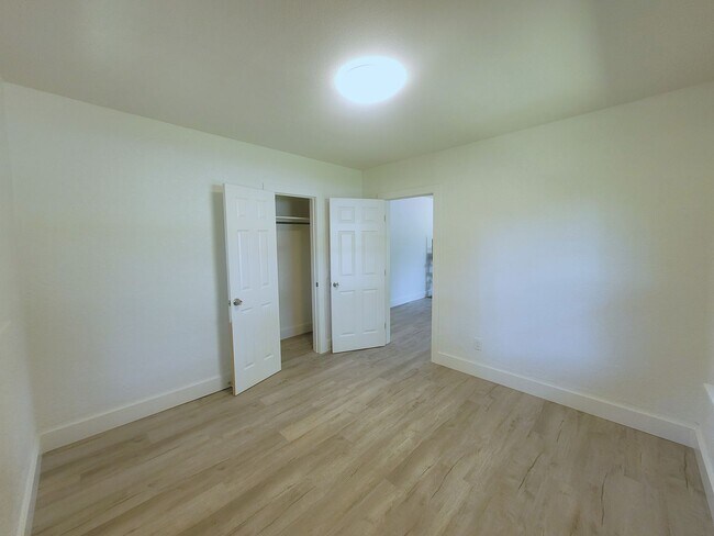 Building Photo - Remodeled 3 Bedroom Plus Office with Large...