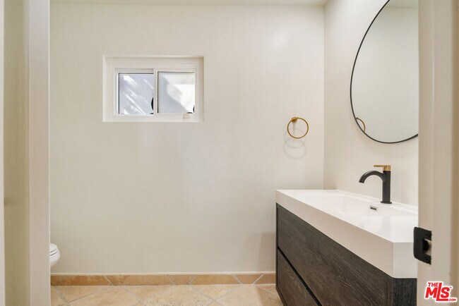 Building Photo - 1134 23rd St