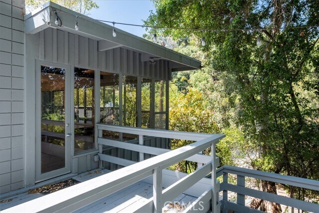 Building Photo - 3946 Alta Mesa Dr