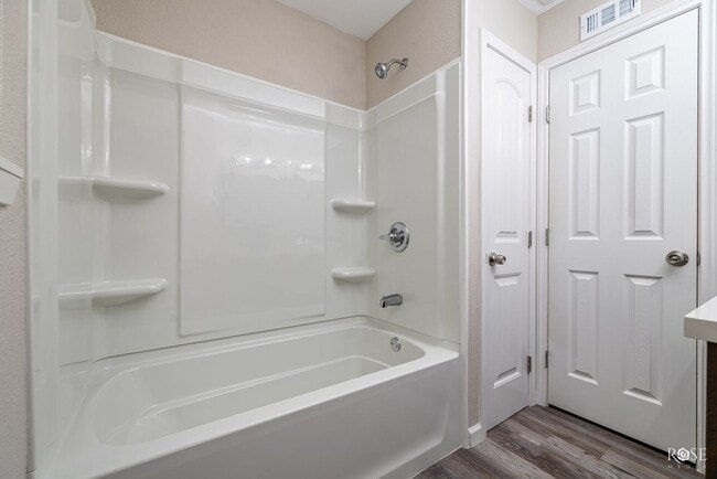 Building Photo - NOW AVAILABLE - 3 Bedroom Home in College ...