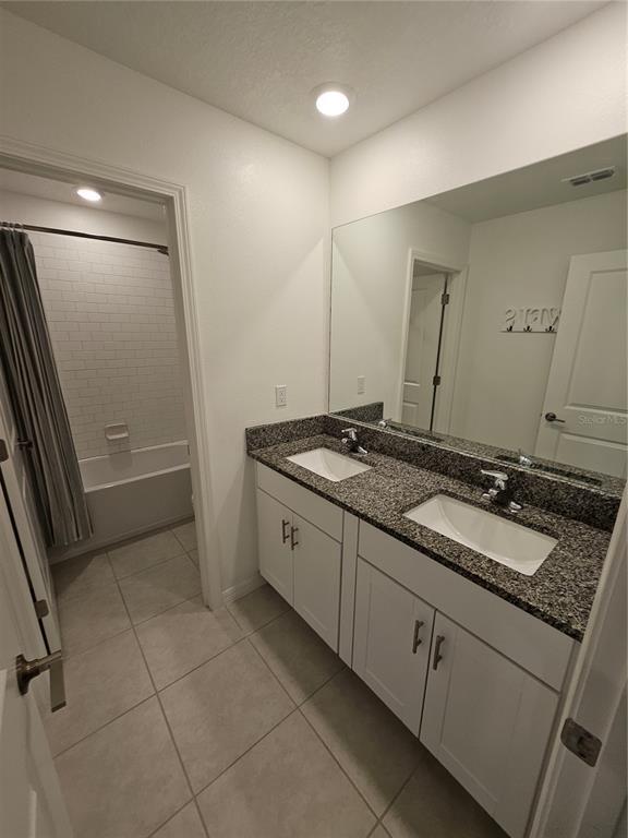 Building Photo - 12751 Weston Oaks Ln